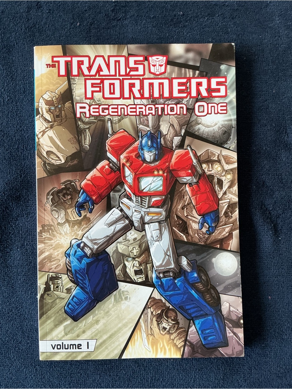Transformers Comic Back Cover - White with Blue Accent